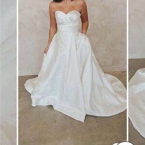 Elegant White Strapless Wedding Dress